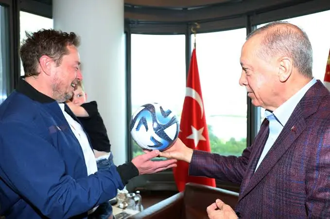 Cumhurbaşkanı Erdoğan, Elon Musk’ı İzmir’e davet etti