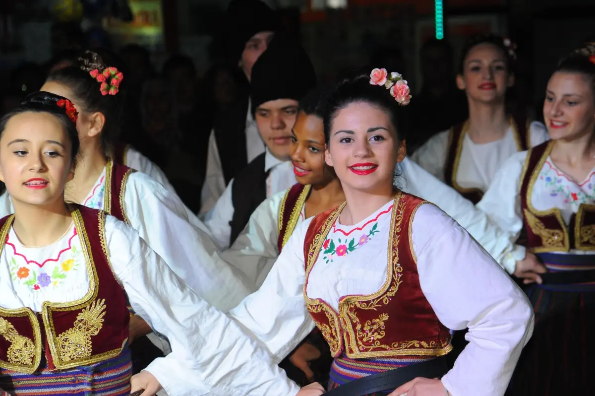 6 Ülkenin çocukları Seferihisar’da