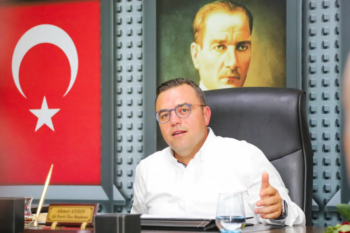 AK Parti Seferihisar Cumhuriyetin 2. yüzyılına yeni yönetim ile girdi