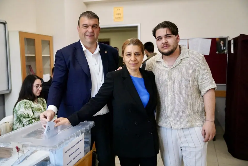 Başkan Yetişkin oy kullandı