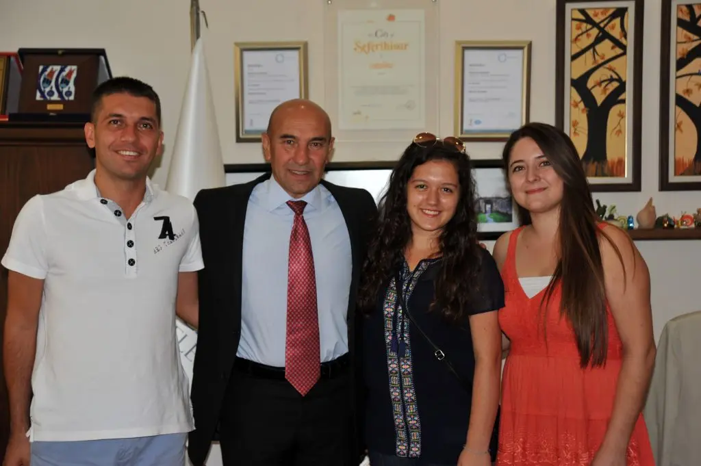 Belediye gençlik merkezleri üniversite kazandırıyor