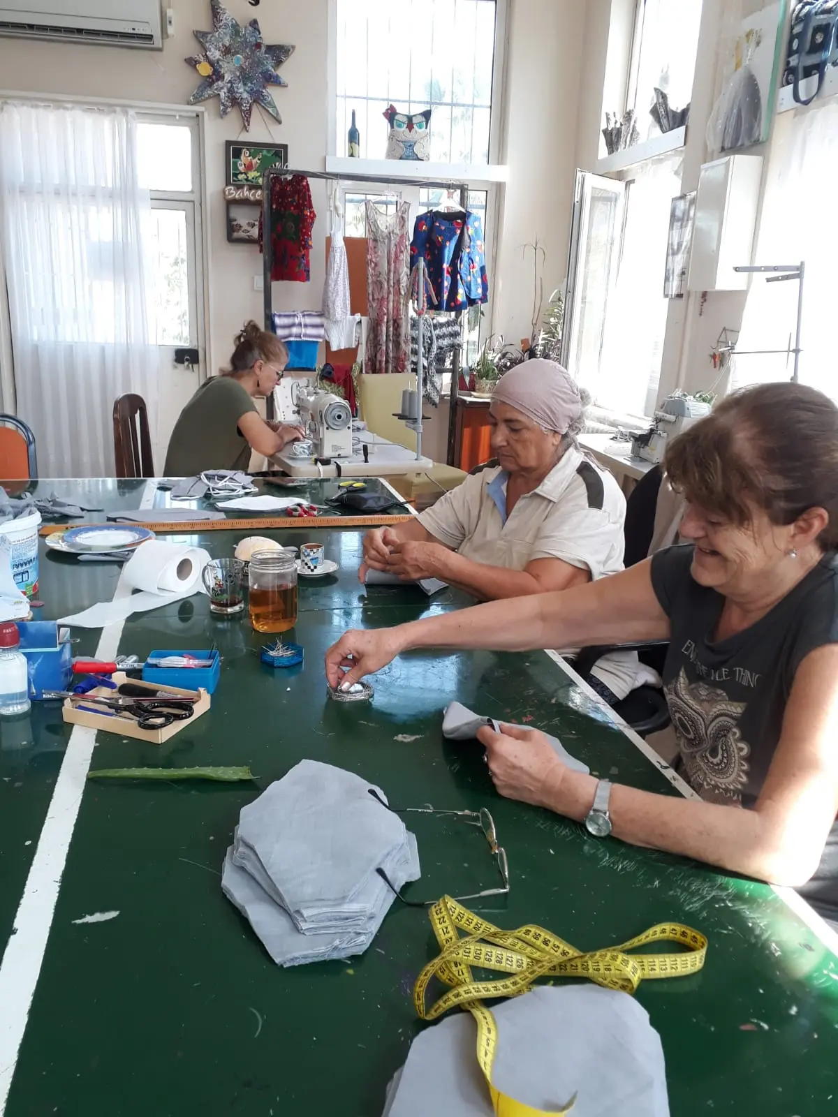 Belediye kendi maskesini kendi üretiyor