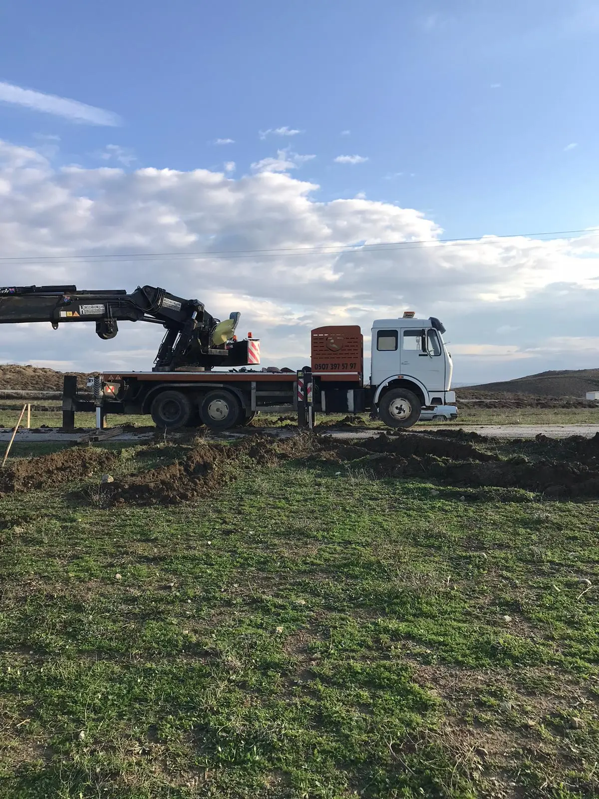 Beton mikser kamyonu devrildi: 1 yaralı