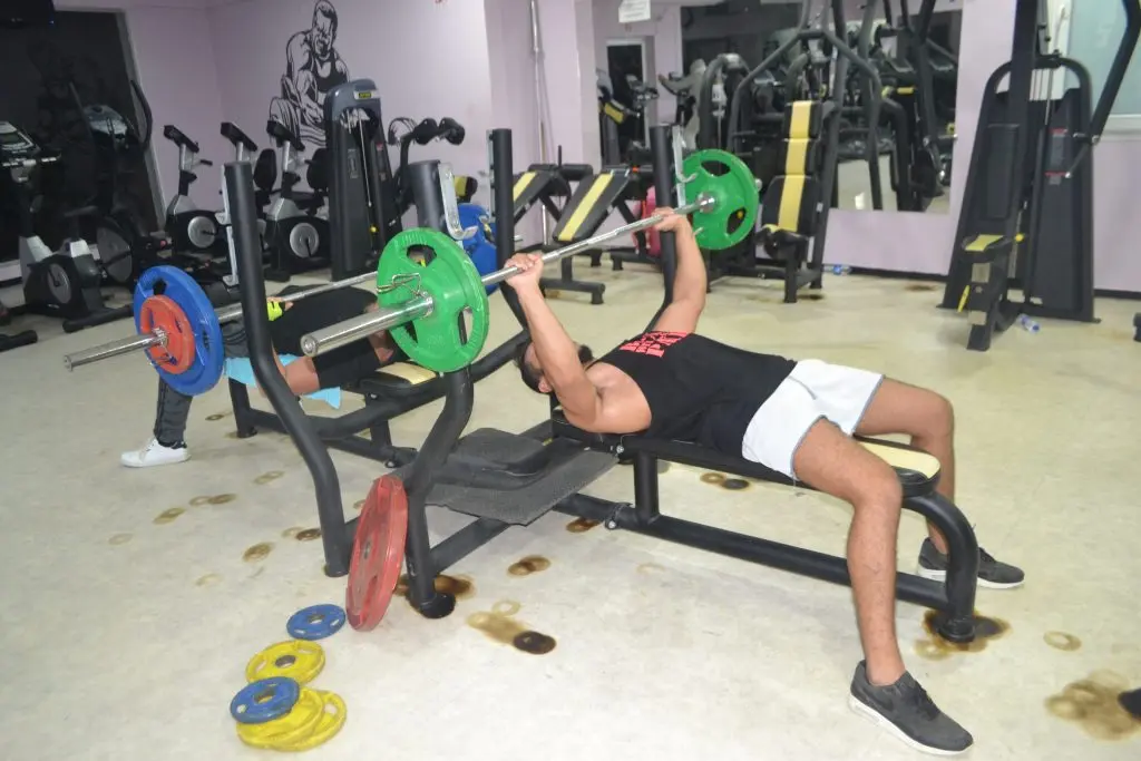 Bu spor salonundan vücut geliştirme şampiyonu çıktı