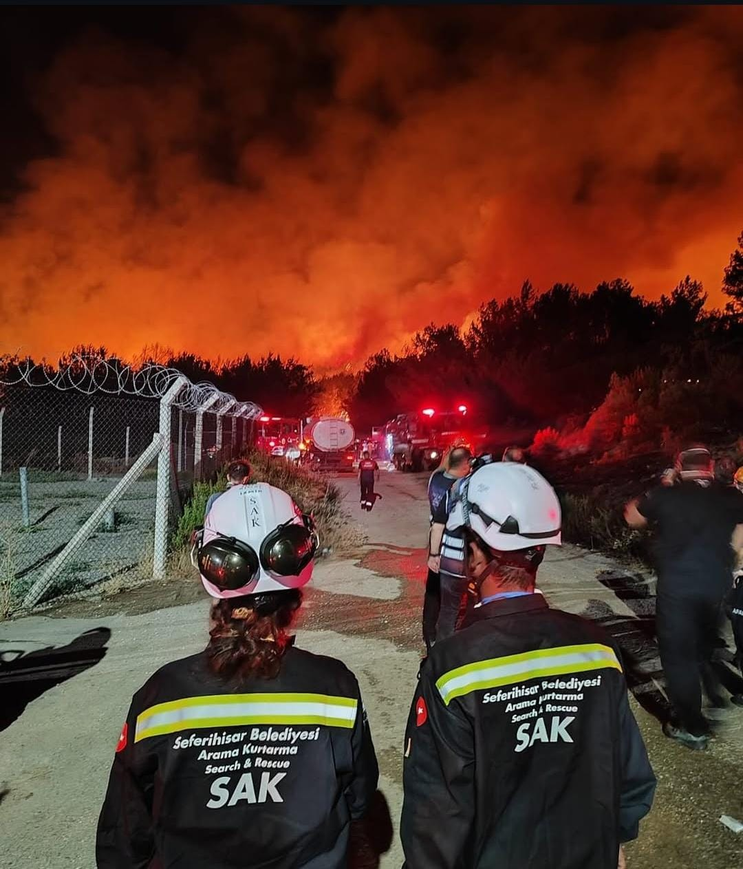 Buca’da başlayan orman yangınına Seferihisar’dan destek