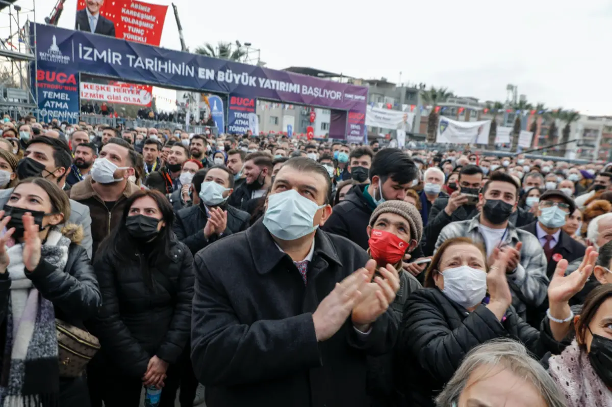 Buca’daki coşkuya Seferihisar’dan yoğun katılım