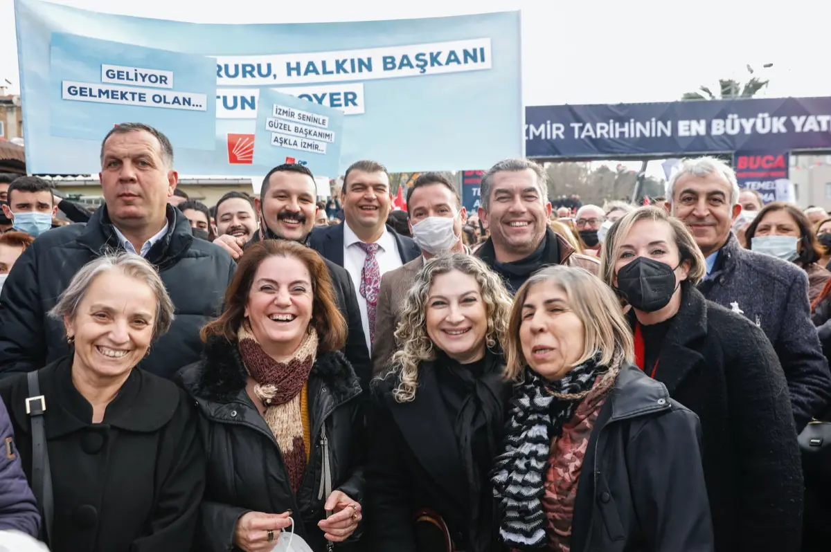 Buca’daki coşkuya Seferihisar’dan yoğun katılım