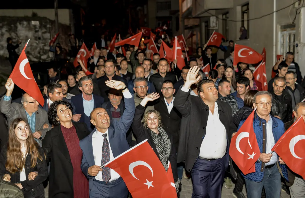 Çanakkale yürüyüşüne yüzlerce vatandaş katıldı