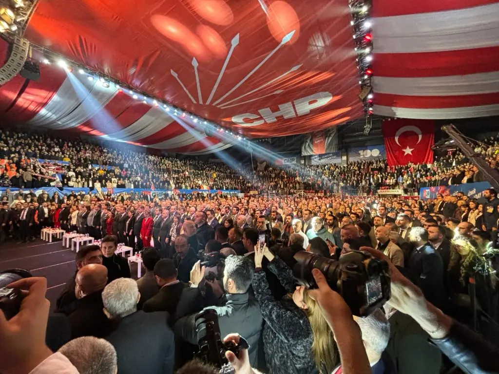 CHP İzmir’de aday tanıtım şöleni! Karaburun adayı değişti