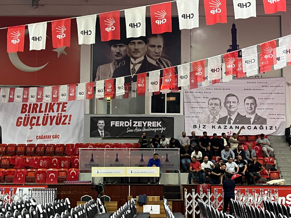 CHP İzmir’de kurultay heyecanı: Rahmi Çınar kurultay delegesi oldu
