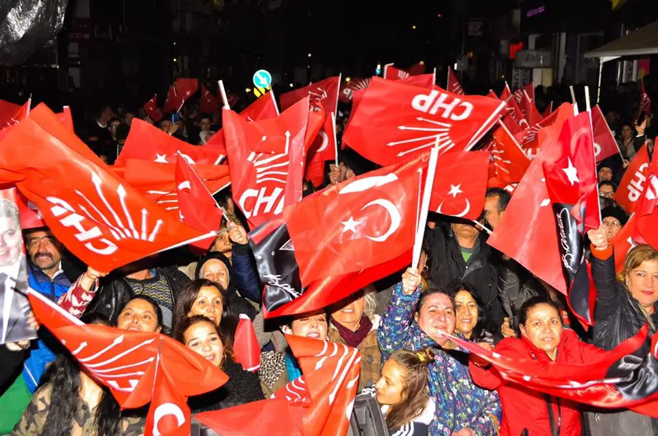 CHP merkez seçim bürosunu açtı