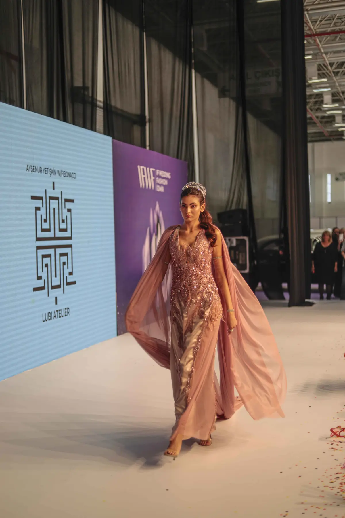IF Wedding Fashion’a genç modacılar damga vurdu
