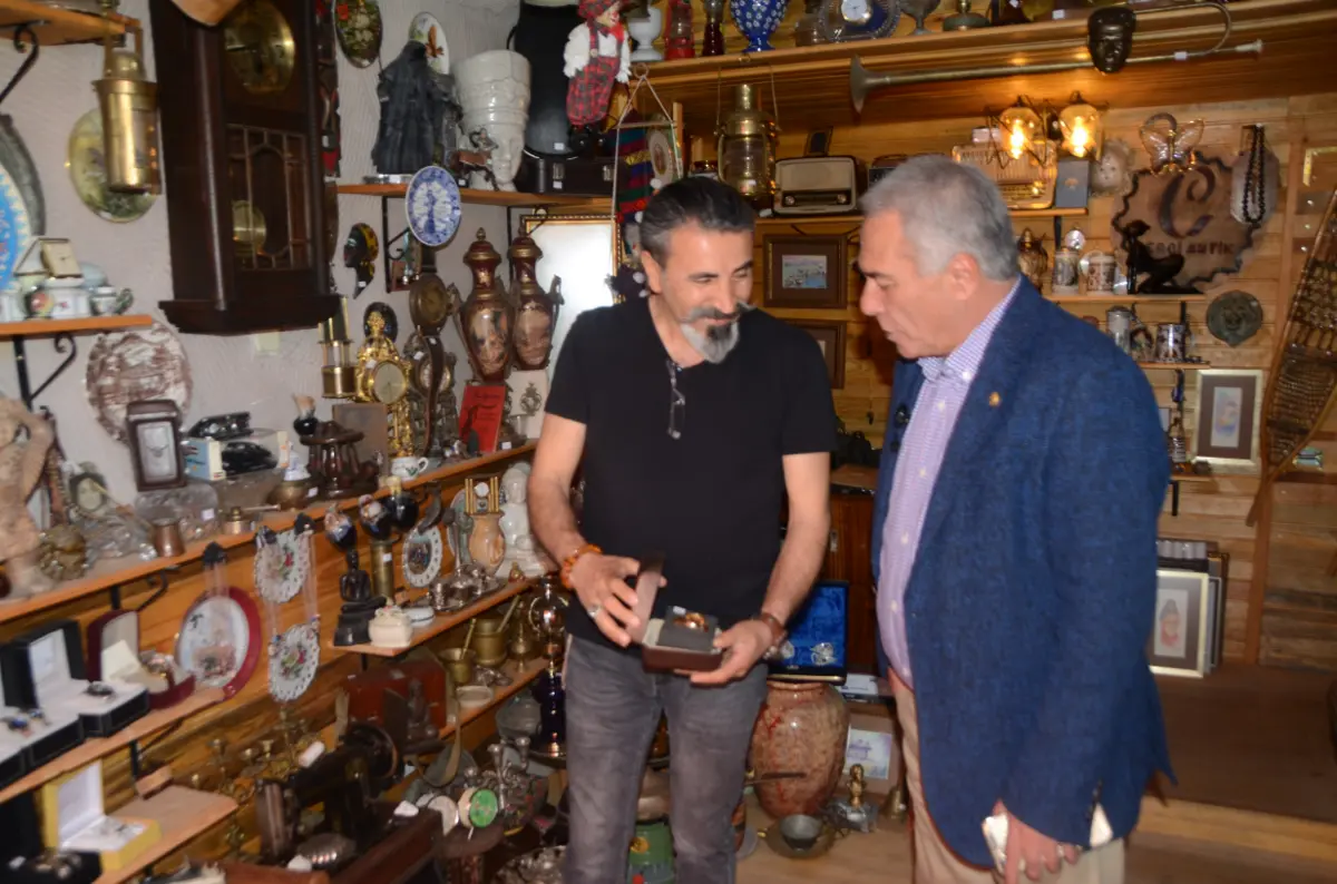 İsmine vuruldular, Seferihisarlı oldular.