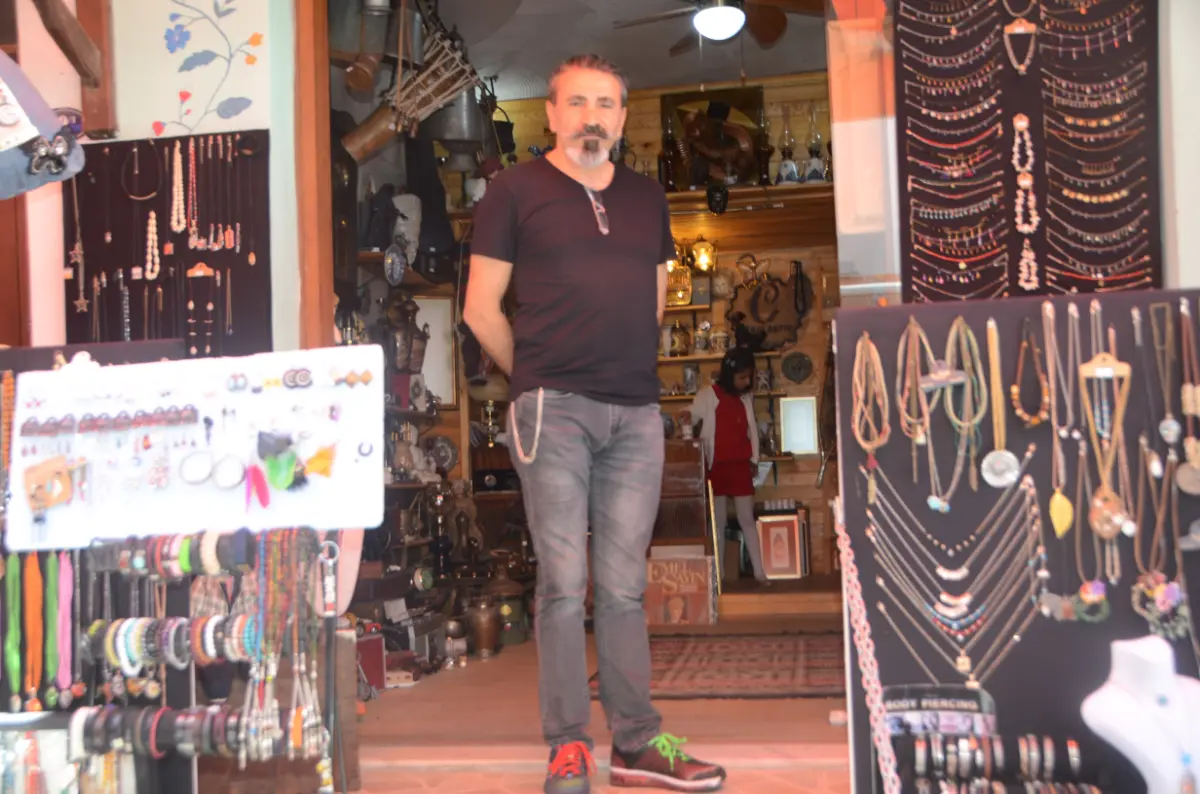 İsmine vuruldular, Seferihisarlı oldular.