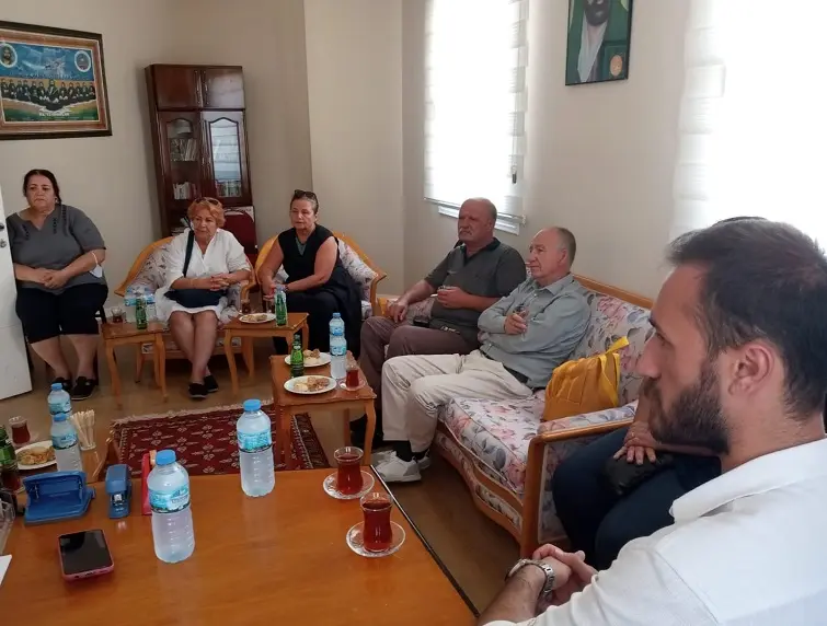 İYİ Parti’den Seferihisar Cemevi’ne ziyaret