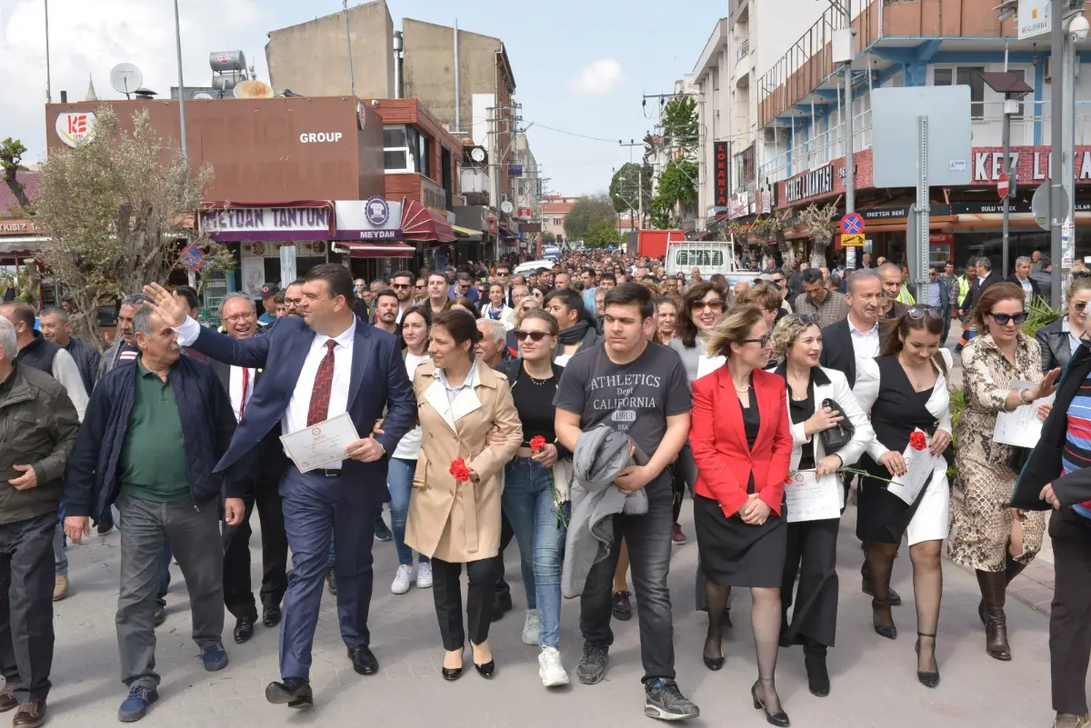 Millet İttifakı adayı İsmail Yetişkin mazbatasını aldı