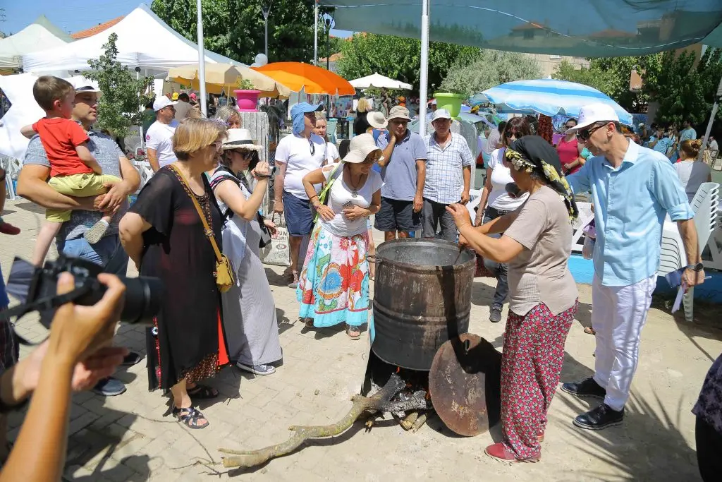 Mis Kokulu Şenlik Coşkusu