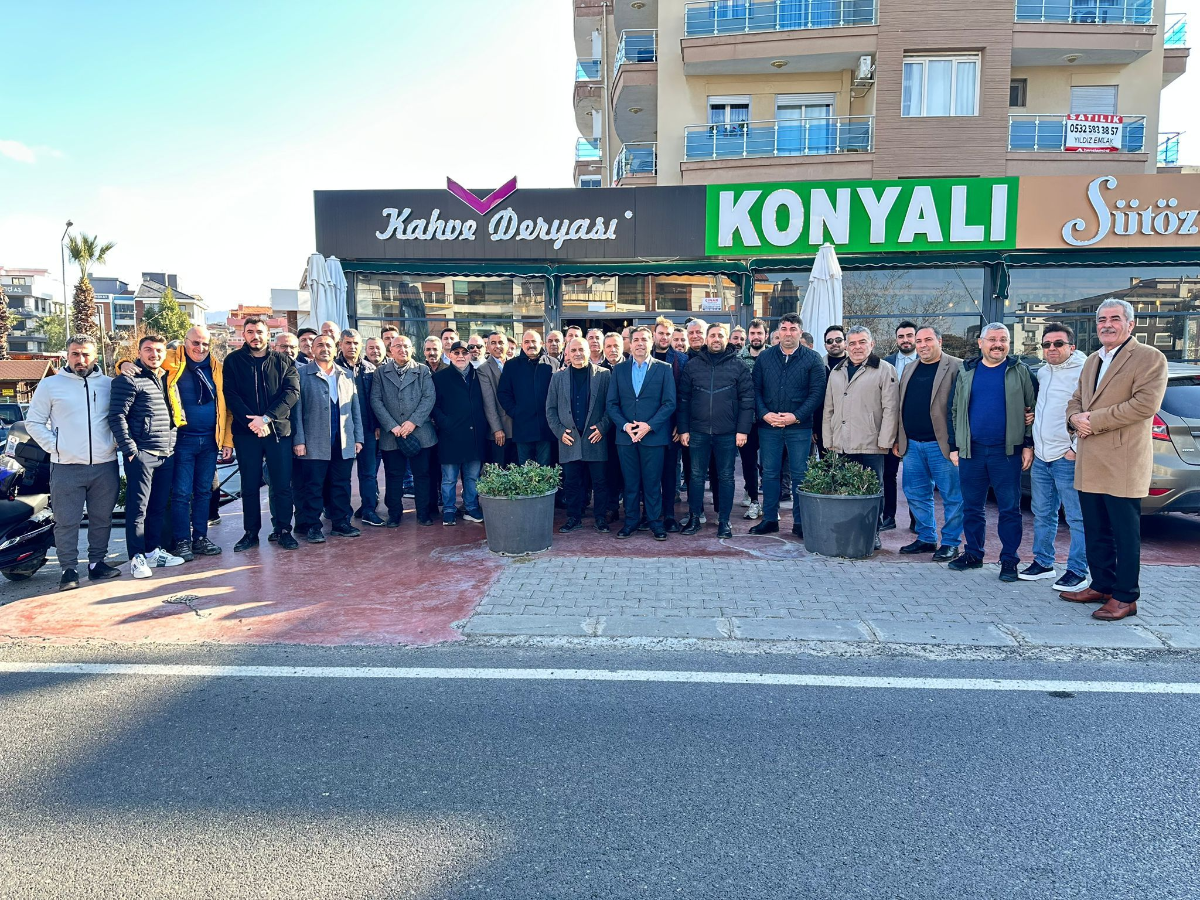 Seferihisar Müteahhitler ve İş İnsanları Derneği'nden Geleneksel Kahvaltı Buluşması