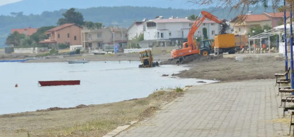 Seferihisar sahilleri sezona hazır