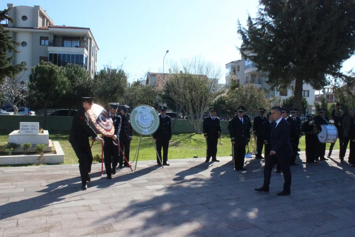 Seferihisar’da 18 Mart şehitleri anıldı