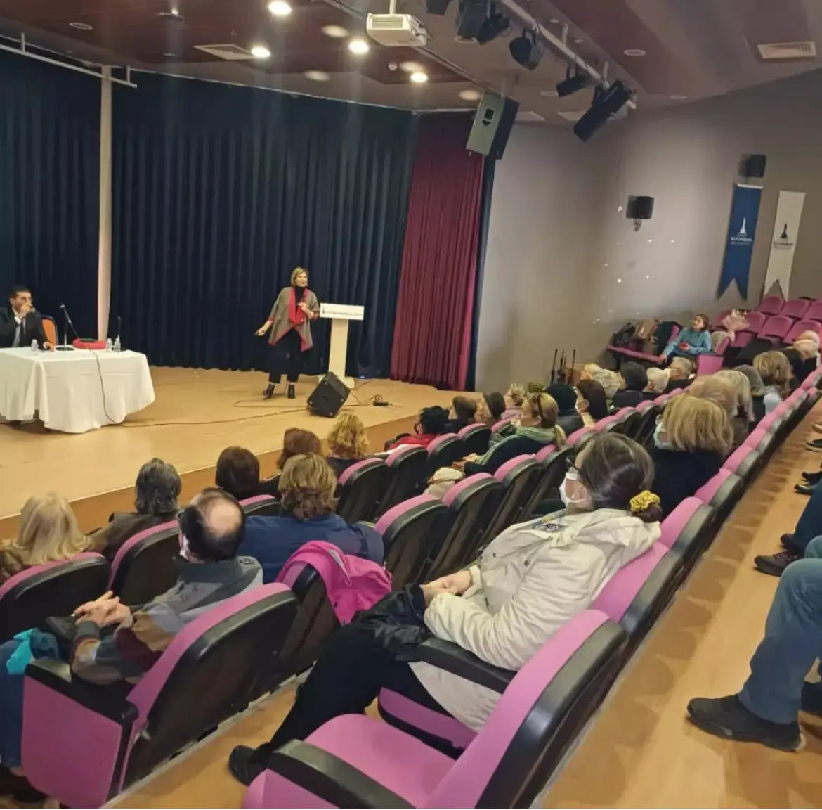 Seferihisar’da Yaş Alma Sohbetleri büyük ilgi topladı