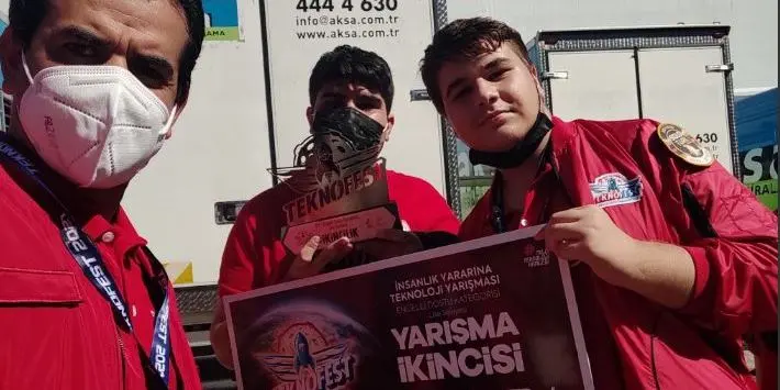 Seferihisarlı öğrencilerden Teknofest’te büyük başarı