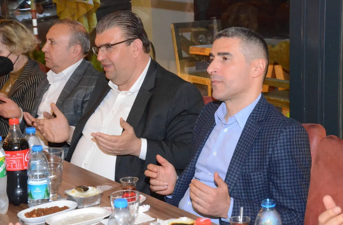 Şehit aileleri ve gaziler onuruna iftar programı düzenlendi