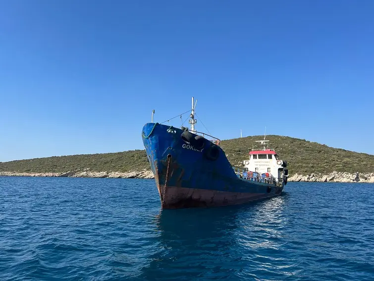 Sığacık Körfezi yediemin tekneleriyle doldu