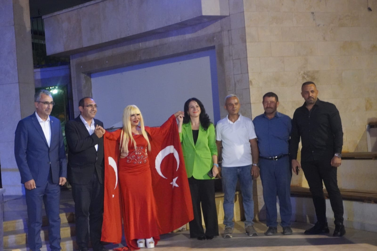 Sokak hayvanlarına umut Menderes’ten yükseldi