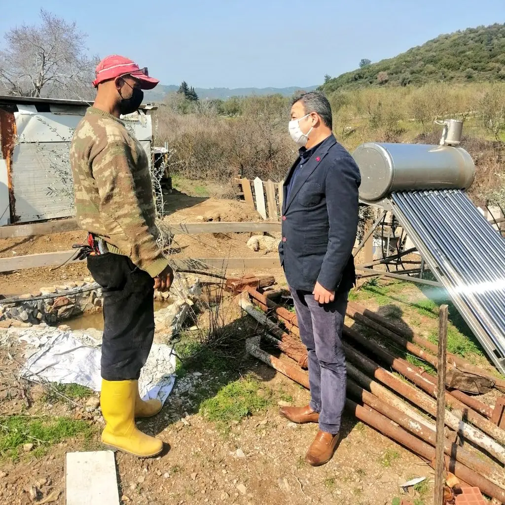 Sosyal medyadan sitem eden vatandaşa Pazar ziyareti