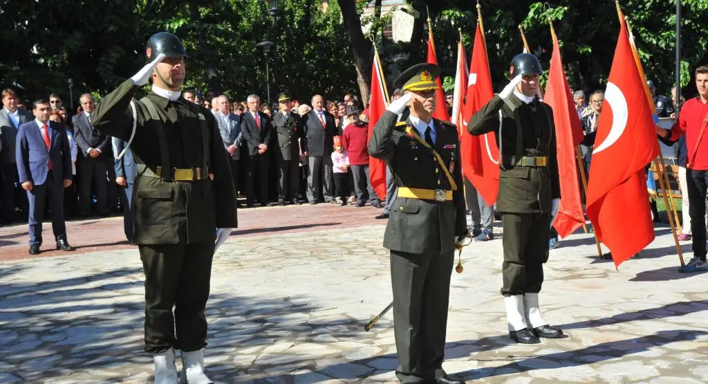 Türkiye Cumhuriyeti’nin ilanının 92. yıldönümü kutlamaları başladı