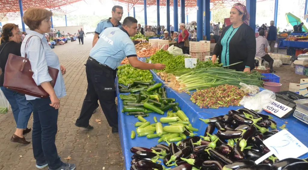 Üretici ve diğer pazarlar gözaltında