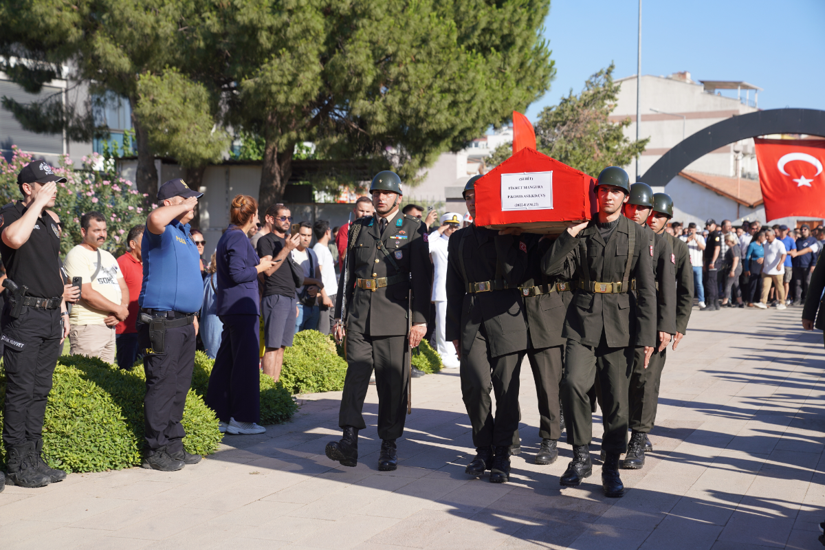 Vatan evladı Seferihisar’da ebediyete uğurlandı