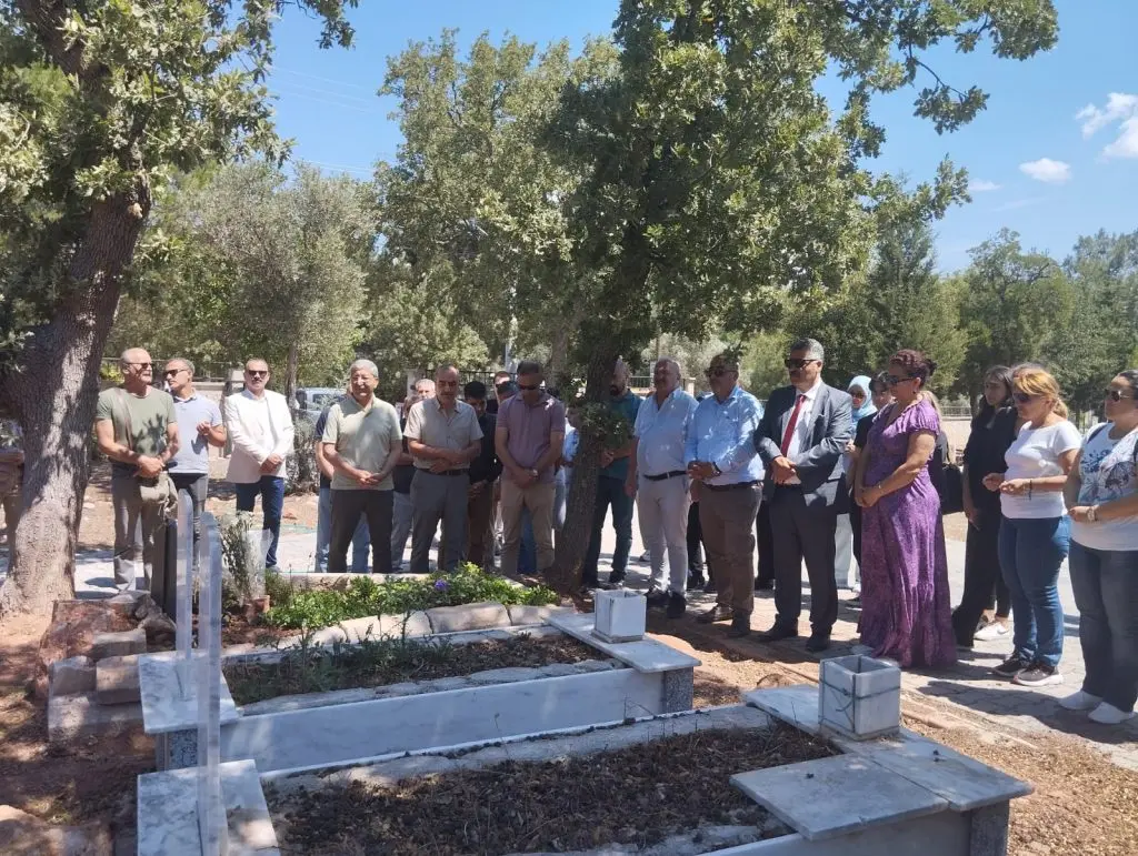 Vefat eden müdürün adı törenle okula verildi