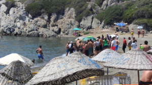 Denize giren kişi ölümden döndü