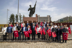 Hasan Tahsin gibi, susmayacağız ve durmayacağız