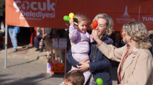 Gödence köyünde çocukların yüzü güldü