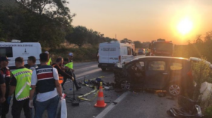 Menderes’te feci kaza: Bir aile yok oldu