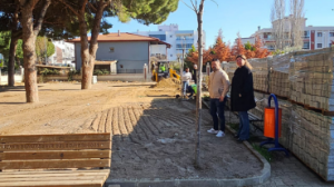 Müşerref Hepkon İlkokulu bahçesi düzenleniyor