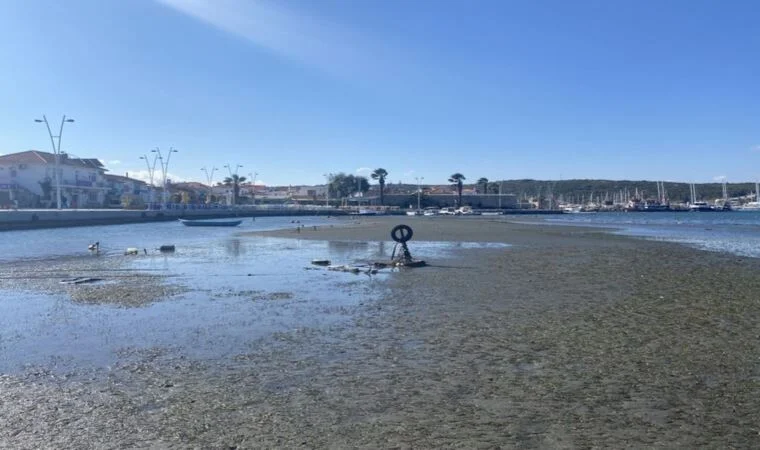 Sığacık ve Akarca’da denizin çekilmesi ne anlama geliyor