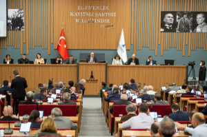 Tunç Soyer: “Hepsine lanet ediyoruz”