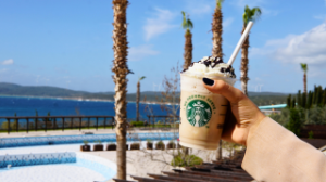 Starbucks lezzetleri Royal Teos’ta