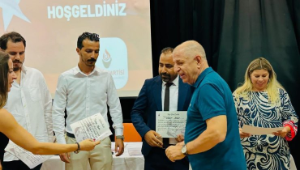 Ümit Özdağ, Seferihisar’da Zafer Partisi ilçe kongresine katıldı