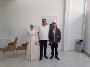 Van’da evlenen çiftin nikah şahitliğini Başkan Yetişkin yaptı