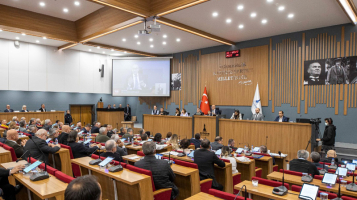 İzmir Büyükşehir Belediyesi’nin 25 milyarlık dev bütçesi onaylandı