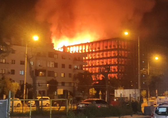 Narlıdere Folkart Sitesi’nde büyük yangın