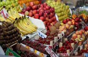 Karakayalar pazar yeri tezgahları kiralanıyor